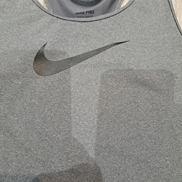 Nike pro gym camisole extensible - Picture 2 of 3